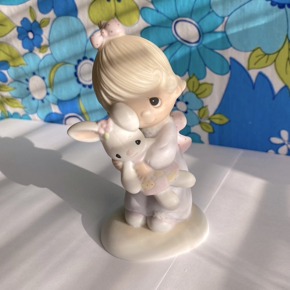 Vintage 1978 Enesco Johnathon & David Precious Moments Jesus Loves Me figurine - Picture 1 of 5